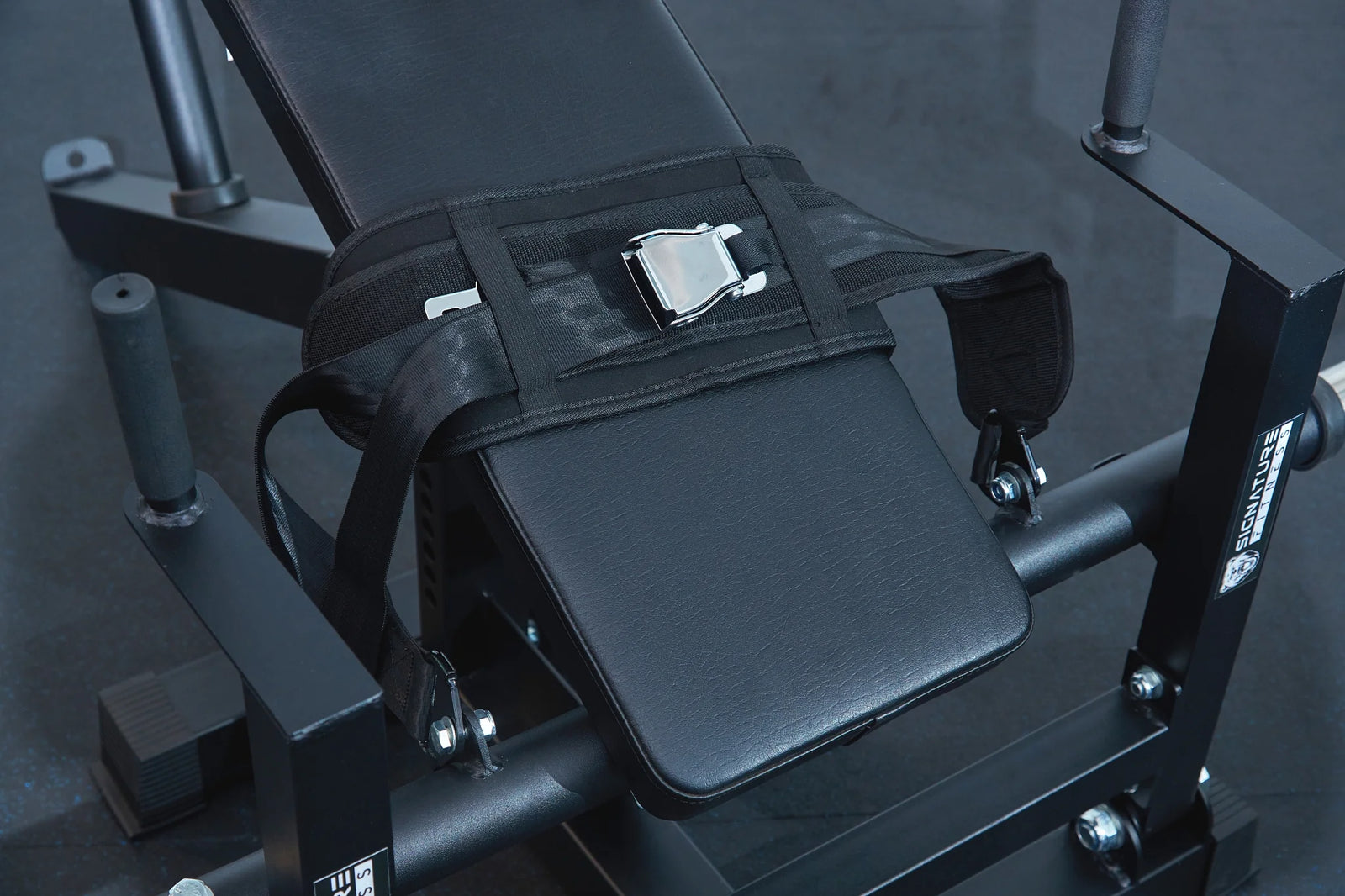 Máquina De Puente Para Glúteos Con Placa Hip Thrust, Negra, Estructura De Acero, 176.37 Lb